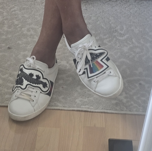 Gucci UFO's And Dragons Patch Sneakers - Picture 1 of 17